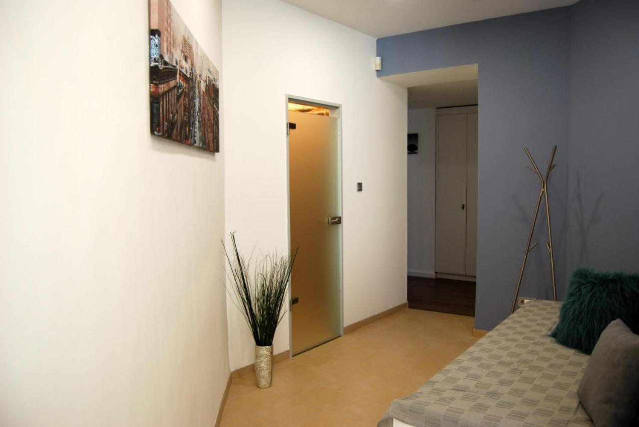 Luxurious Apartment With Balconies In Downtown Bp Budapest Bagian luar foto